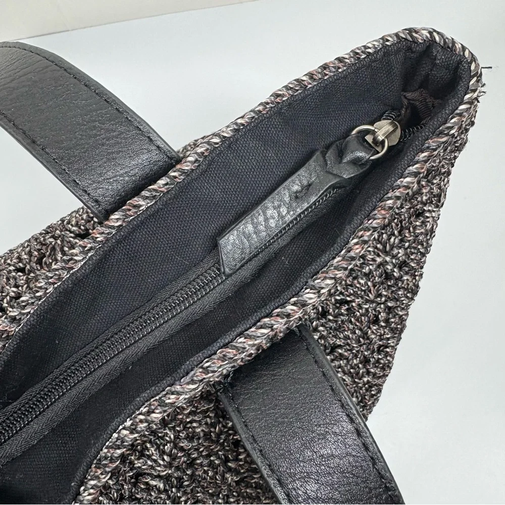 The Sak Fairmont Crochet Zip Top Tote Shoulder Bag  Black Mauve White‎